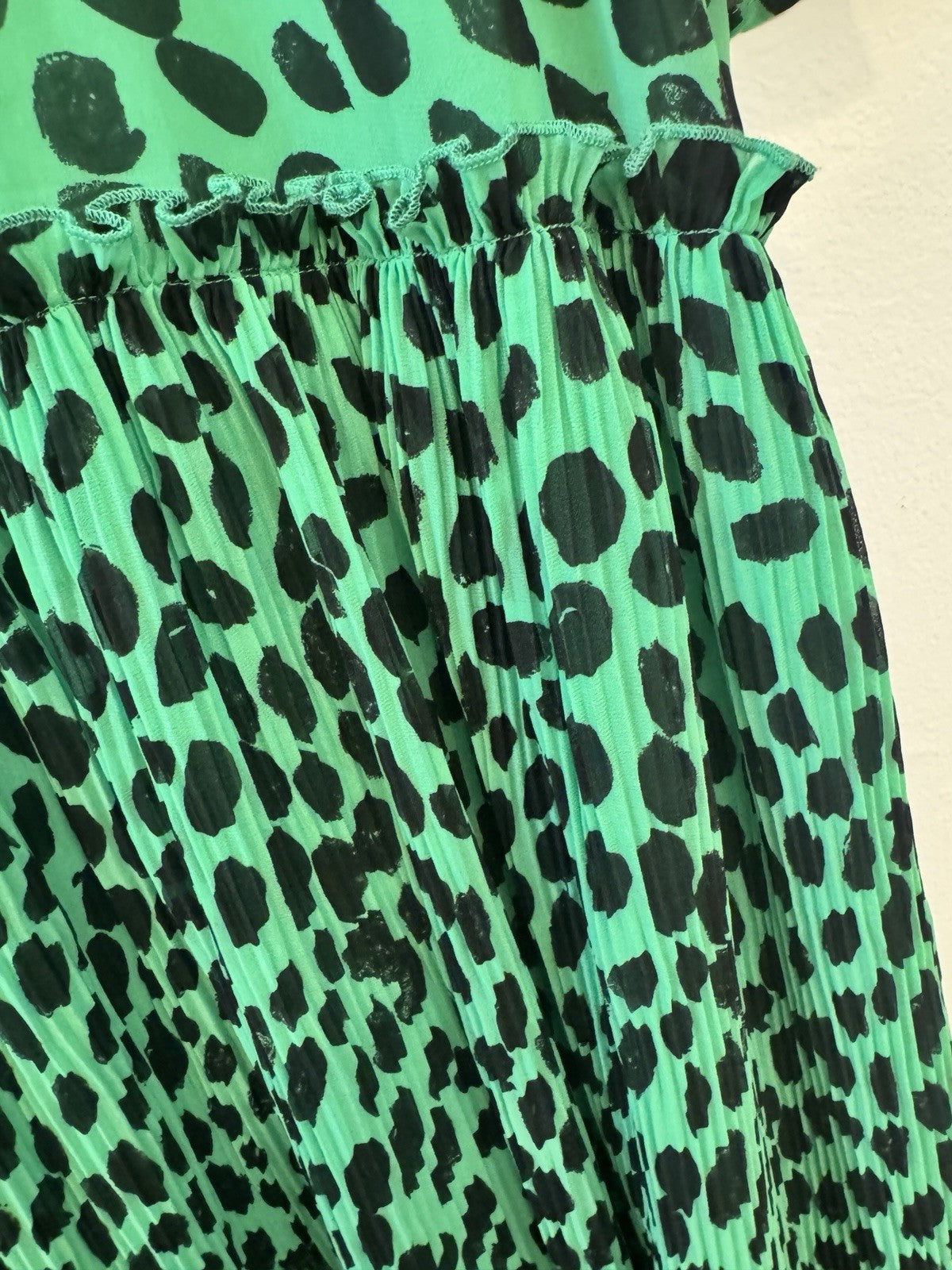Green Spot Pleated Midi Dress