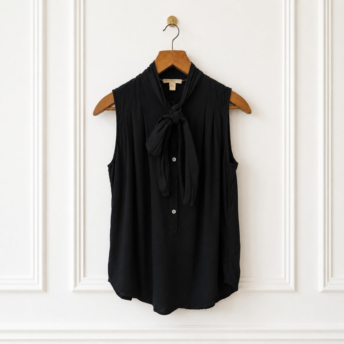 Black Pussy Bow Sleeveless Blouse
